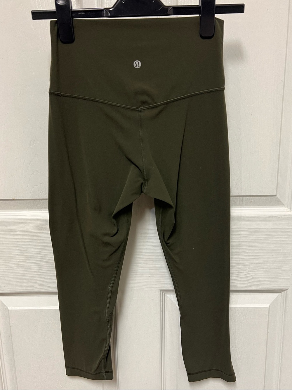 Lululemon Womens Olive Green Cropped Leggings - High Waist